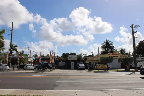 2045 E 4th Avenue Hialeah FL 33010