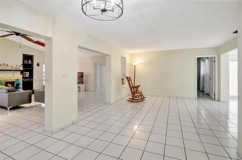 7950 NW 174th Terrace Hialeah FL 33015