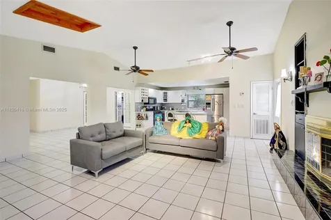 7950 NW 174th Terrace Hialeah FL 33015
