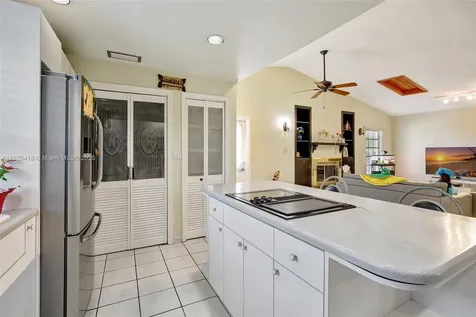 7950 NW 174th Terrace Hialeah FL 33015