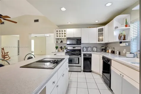 7950 NW 174th Terrace Hialeah FL 33015