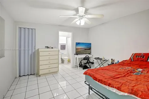7950 NW 174th Terrace Hialeah FL 33015
