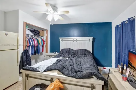 7950 NW 174th Terrace Hialeah FL 33015