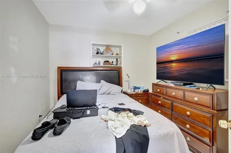7950 NW 174th Terrace Hialeah FL 33015