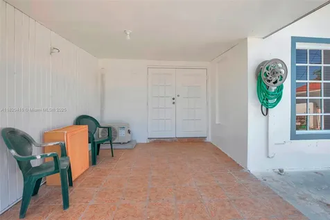 7950 NW 174th Terrace Hialeah FL 33015