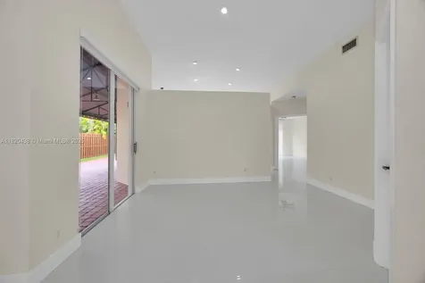 9785 NW 29th Terrace Doral FL 33172