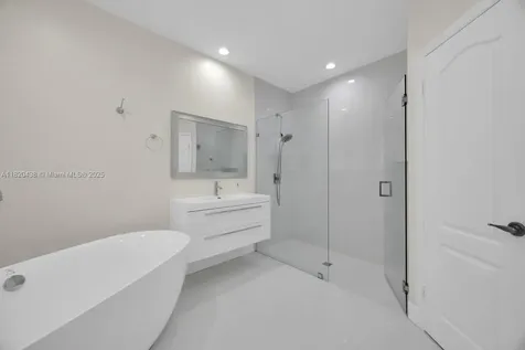 9785 NW 29th Terrace Doral FL 33172