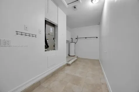 9785 NW 29th Terrace Doral FL 33172