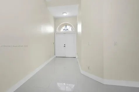 9785 NW 29th Terrace Doral FL 33172