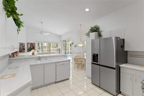 10257 SW 12th Street Pembroke Pines FL 33025