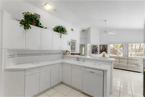 10257 SW 12th Street Pembroke Pines FL 33025