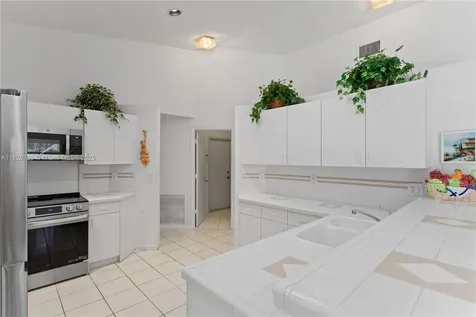 10257 SW 12th Street Pembroke Pines FL 33025