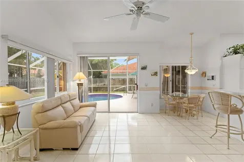 10257 SW 12th Street Pembroke Pines FL 33025