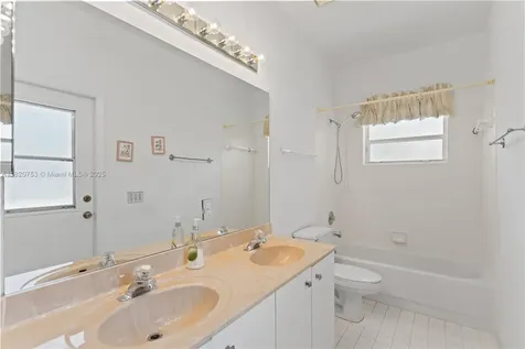10257 SW 12th Street Pembroke Pines FL 33025