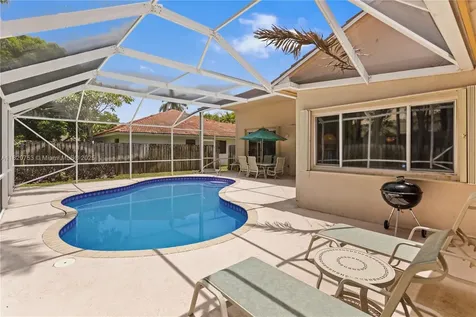 10257 SW 12th Street Pembroke Pines FL 33025