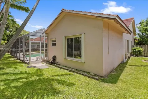 10257 SW 12th Street Pembroke Pines FL 33025
