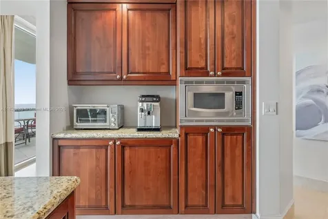 17875 Collins Avenue Sunny Isles Beach FL 33160