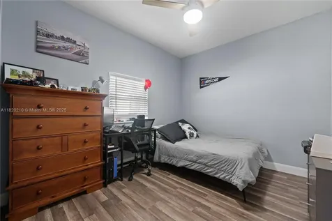 14848 SW 181st Terrace Miami FL 33187
