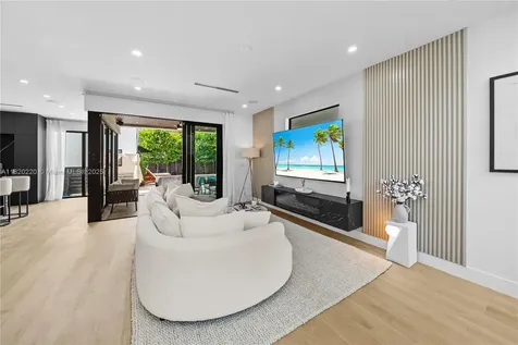 550 NW 42nd Street Miami FL 33127