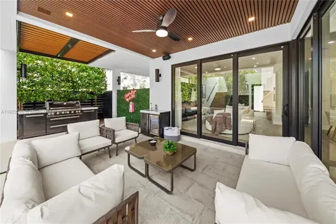 550 NW 42nd Street Miami FL 33127