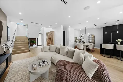 550 NW 42nd Street Miami FL 33127