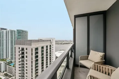 159 NE 6th Street Miami FL 33132