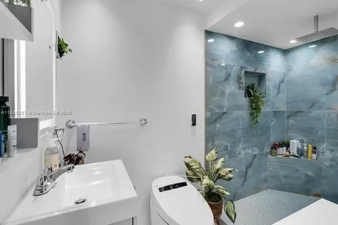 4140 N 36th Avenue Hollywood FL 33021