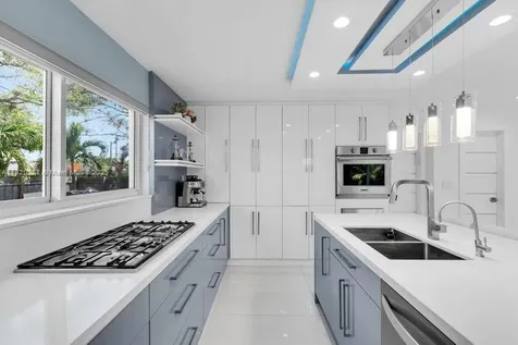 4140 N 36th Avenue Hollywood FL 33021