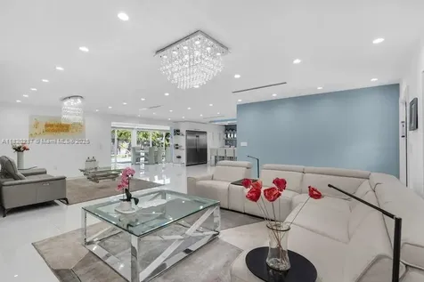 4140 N 36th Avenue Hollywood FL 33021