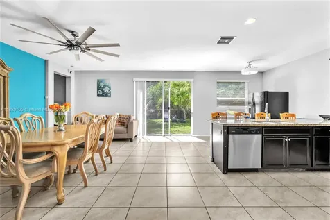 2190 SE 2nd Street Homestead FL 33033