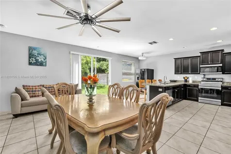2190 SE 2nd Street Homestead FL 33033