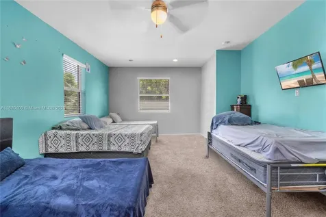 2190 SE 2nd Street Homestead FL 33033