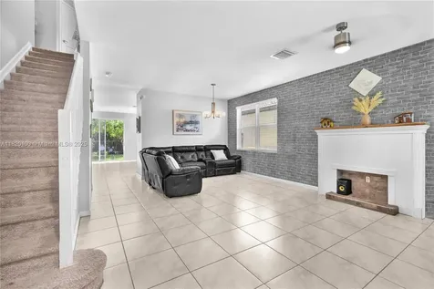 2190 SE 2nd Street Homestead FL 33033