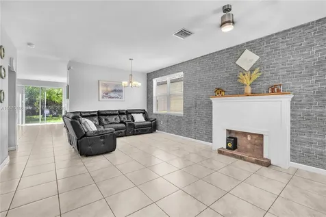 2190 SE 2nd Street Homestead FL 33033
