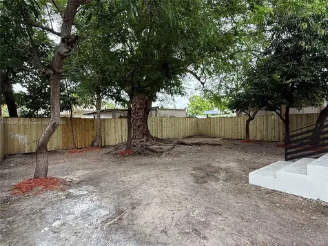 1125 NW 37th Street Miami FL 33127