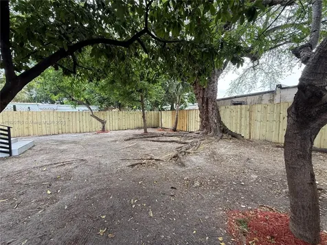 1125 NW 37th Street Miami FL 33127