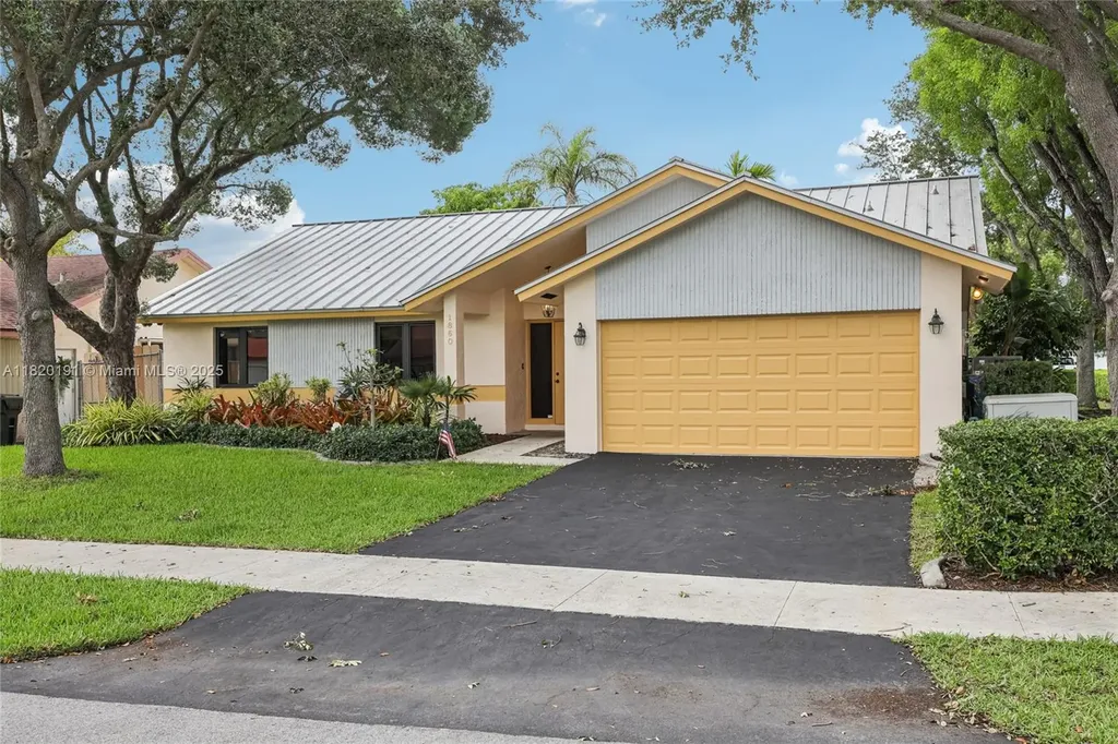 1860 NW 43rd Street Oakland Park FL 33309