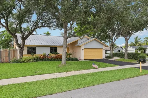 1860 NW 43rd Street Oakland Park FL 33309