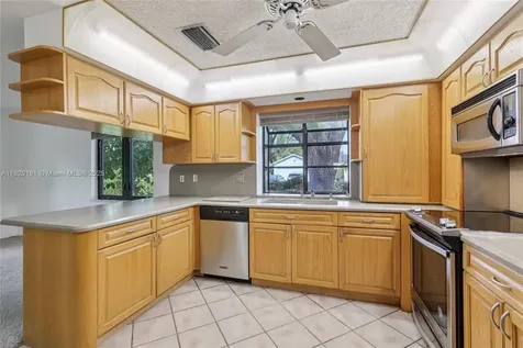 1860 NW 43rd Street Oakland Park FL 33309
