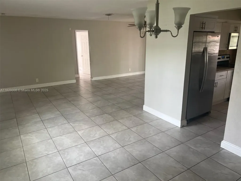 2720 SW 18th Street Fort Lauderdale FL 33312