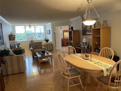 10422 NW 24th Place Sunrise FL 33322