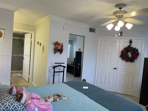 10422 NW 24th Place Sunrise FL 33322