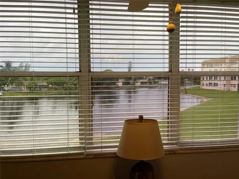 10422 NW 24th Place Sunrise FL 33322