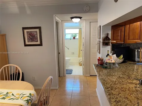 10422 NW 24th Place Sunrise FL 33322