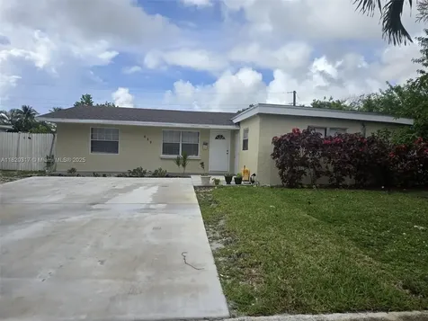 650 NW 38th Street Deerfield Beach FL 33064