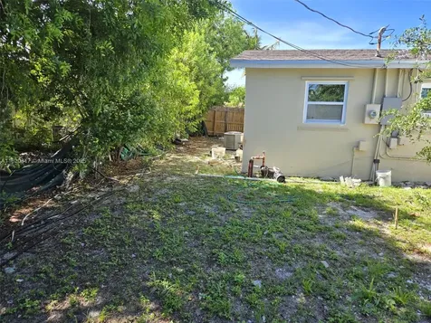 650 NW 38th Street Deerfield Beach FL 33064