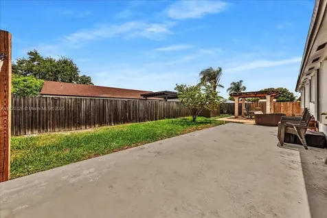 13811 SW 285th Terrace Homestead FL 33033