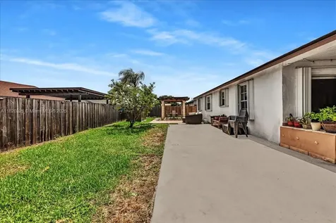 13811 SW 285th Terrace Homestead FL 33033