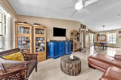 13811 SW 285th Terrace Homestead FL 33033