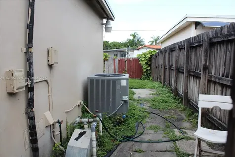 17820 NW 82nd Avenue Hialeah FL 33015